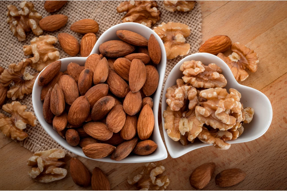Which is healthier soaked walnuts or almonds.1