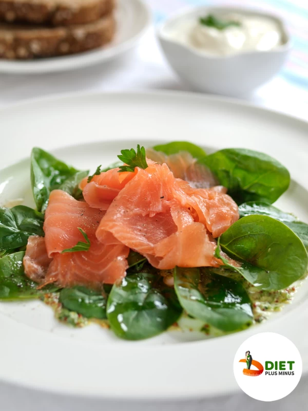 Smoked Salmon with Baby Spinach