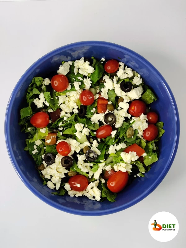 Diet +/- Veggie salad 2 (with Paneer and Walnuts)