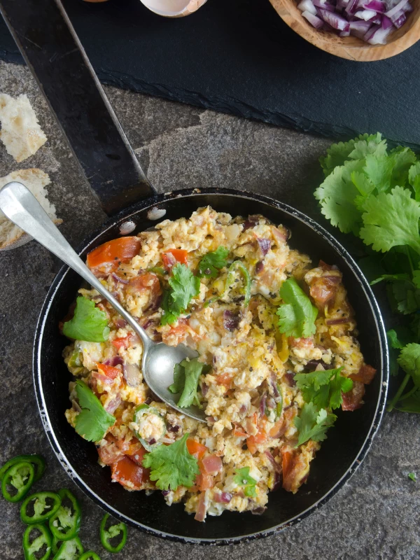 Spicy Scrambled Eggs