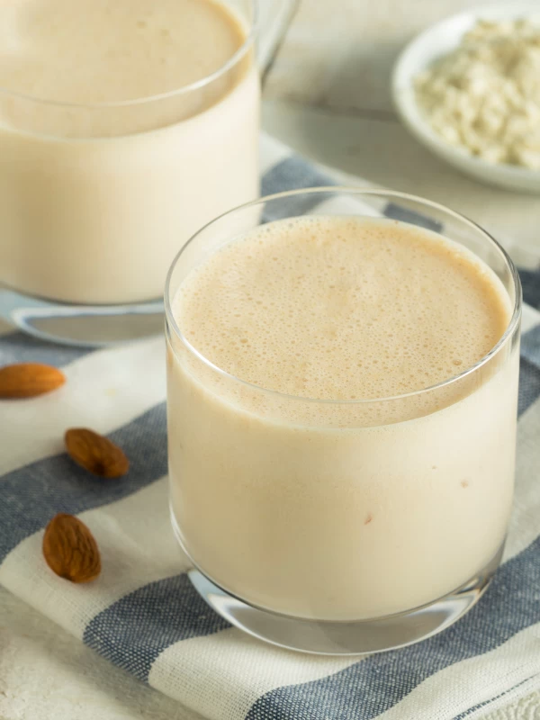 Protein shake with curd n nuts