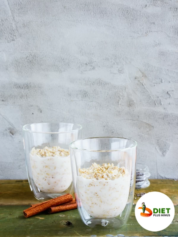 Overnight oats with Carrot and Raisins